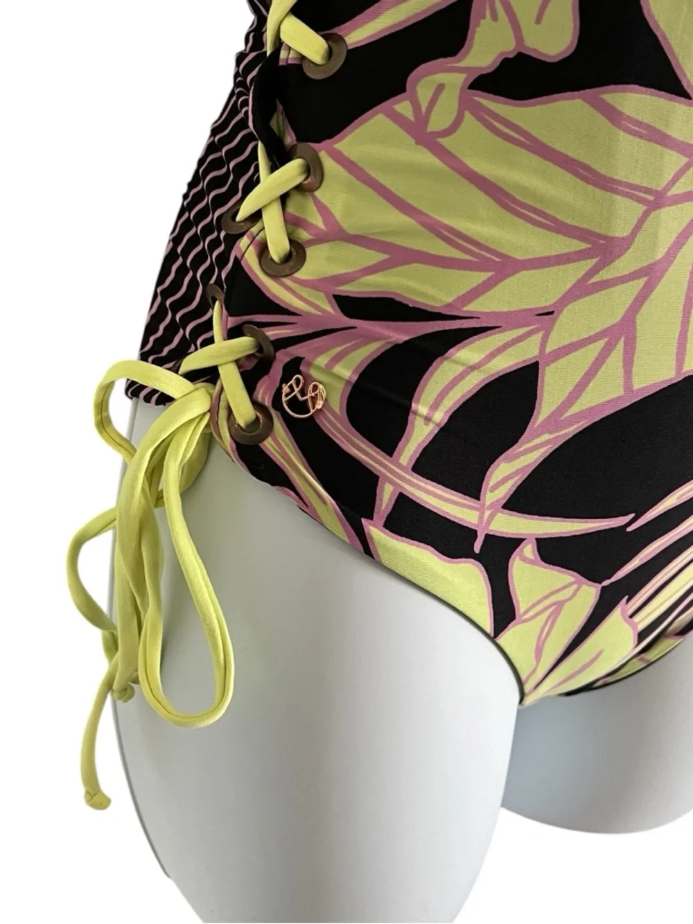 MAAJI Reversible Tropical Resort Arista‎ Print One Piece Swimsuit